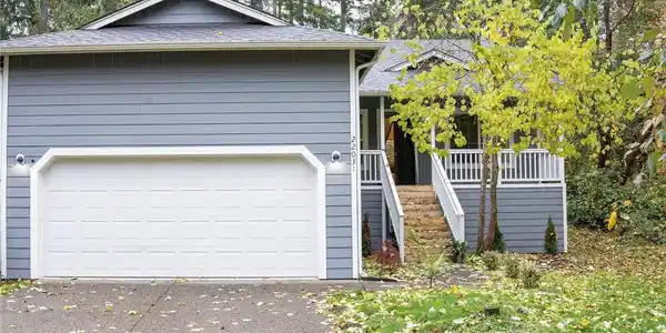 22031 Plateau SE
