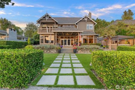 3829 Lake Sammamish Shore SE