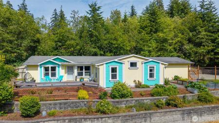 5220 Lakeside