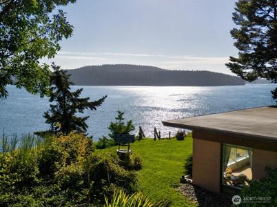6860 Salmon Beach