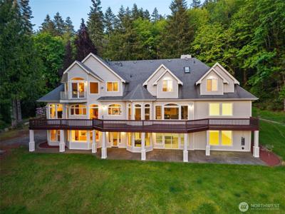 1410 Summit Lake Shore NW