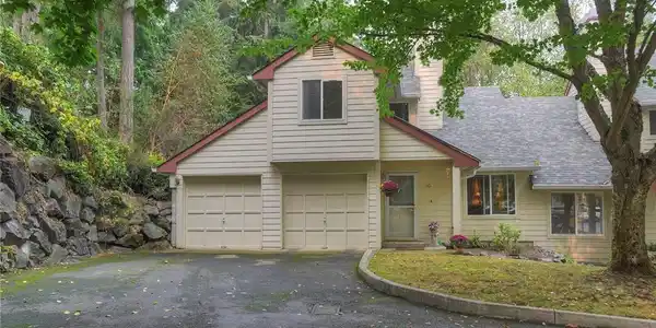 1331 NW Slate