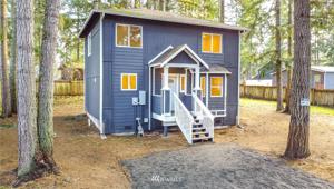 1809 192nd Avenue Ct Sw