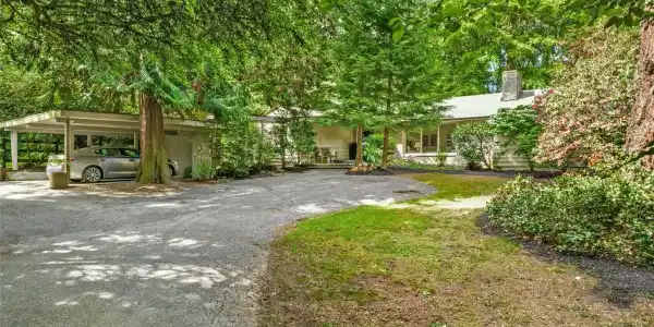 3419 Evergreen Point