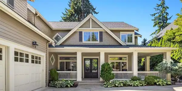 805 92nd NE
