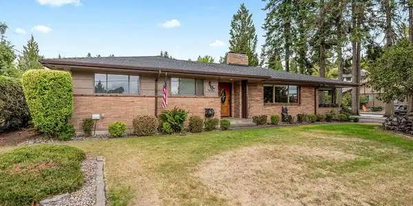 2340 Cascade