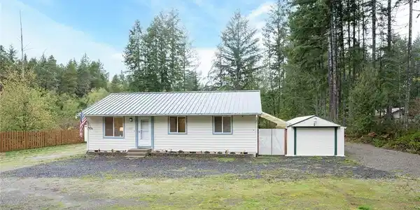 13925 140th NW