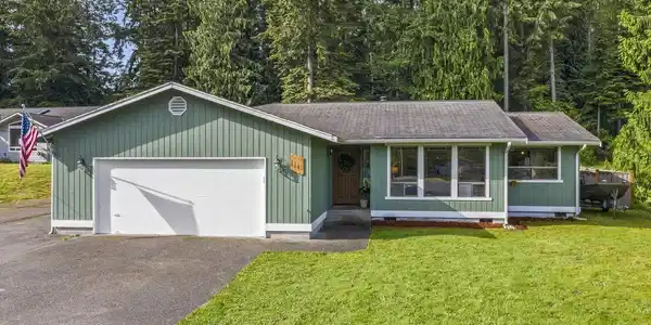 8218 Lake Ketchum