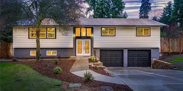 10902 Deepwood SW