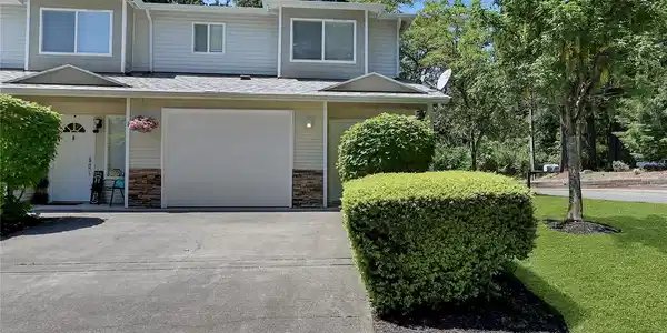 7201 194th E