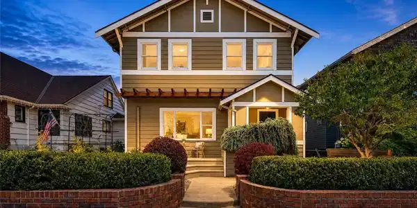 1318 N 76th