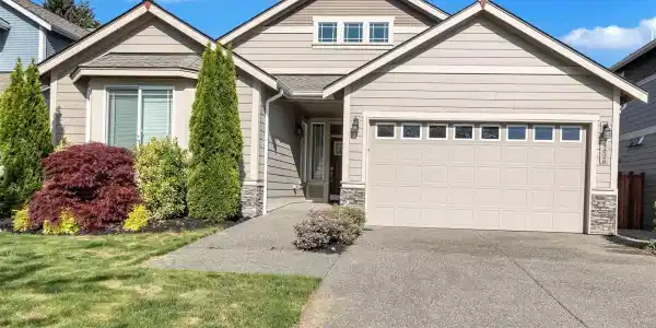 4626 Sydney Rose SE