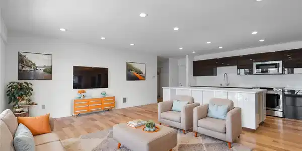 10129 Main
