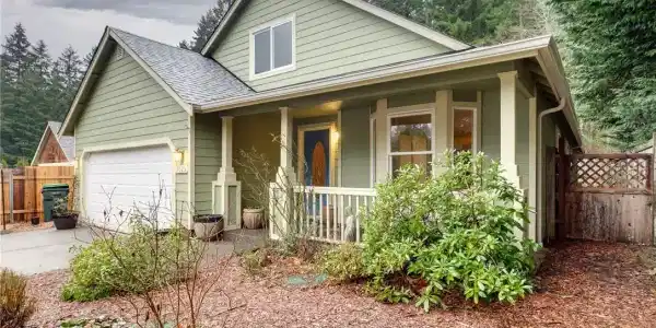 7025 46th SE