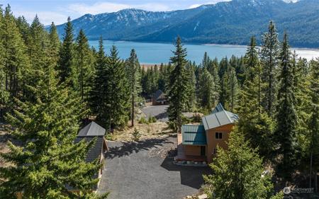 31 Lakeside