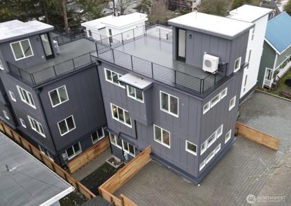 631 Emerson