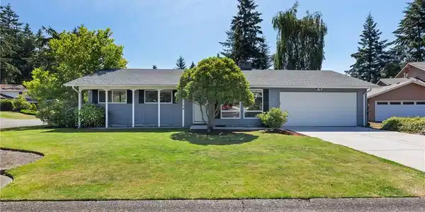 40th Avenue SW