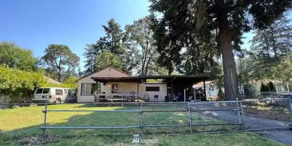 9826 119th SW