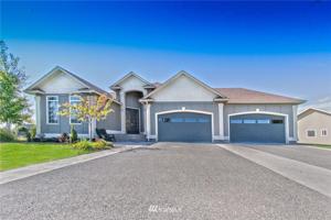 810 Camas Place