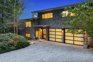 2506 Lake Sammamish SE