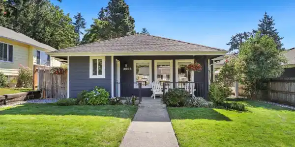 3005 Adams