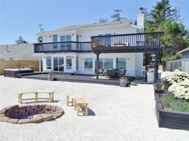 380 Harbor View SE