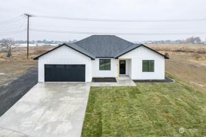 1420 Lakeside
