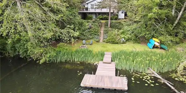 10427 Narrows