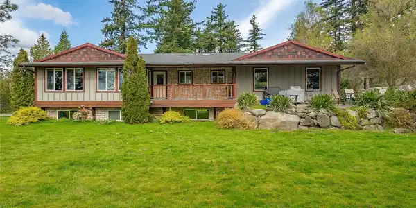 164 Wiser Lake
