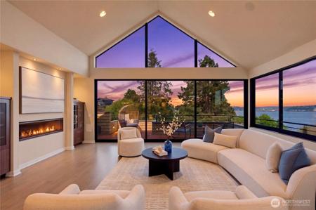 1311 Palm SW
