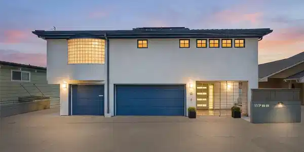 11762 Riviera NE