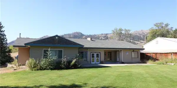 60 Boundary Point Road