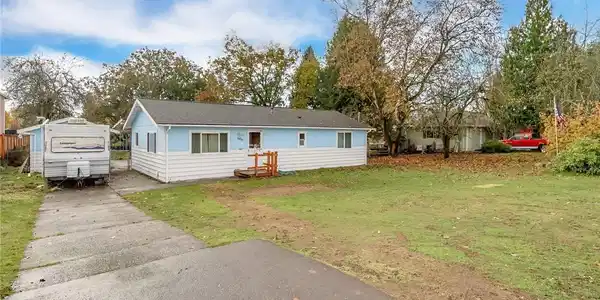 11449 SE 196th Street