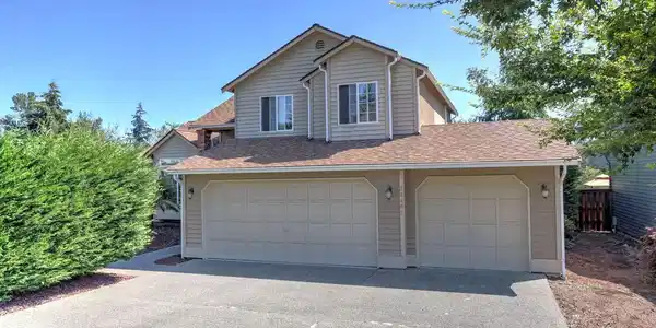 20402 121st SE
