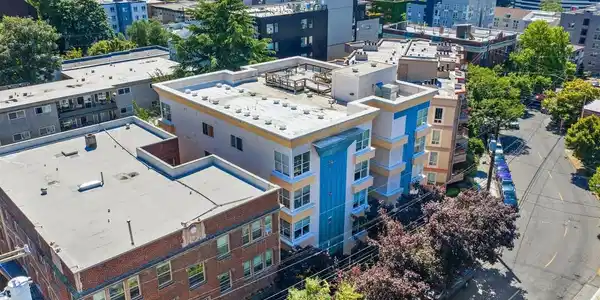717 Denny
