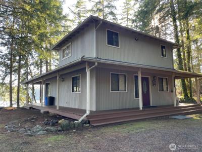 17812 Clear Lake SE