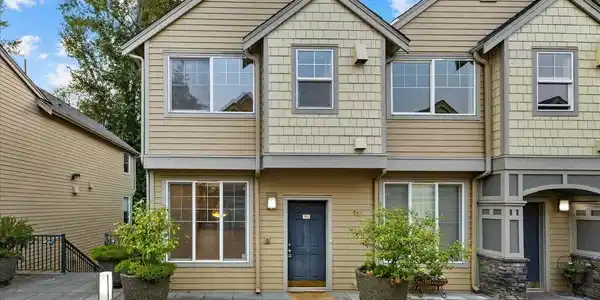 9217 122nd NE