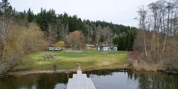 6480 Campbell Lake