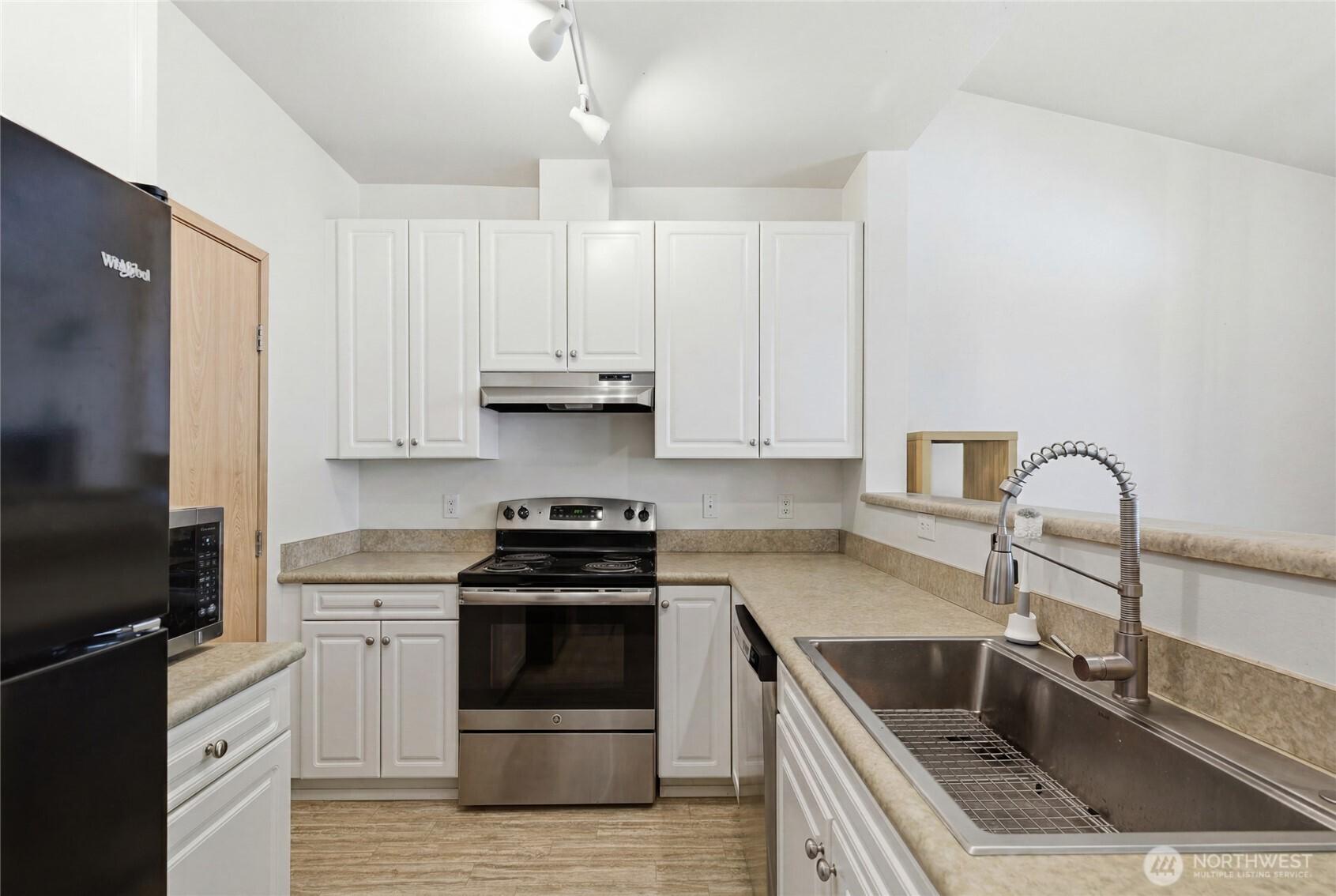 Image 4 Image 4