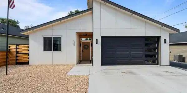 520 Main