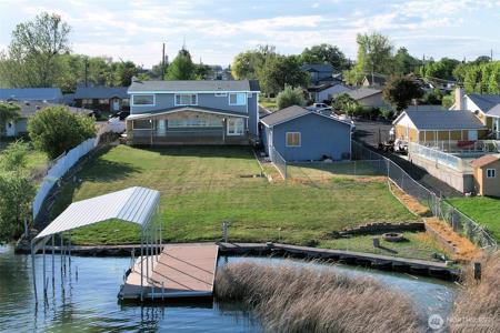 2101 Lakeside