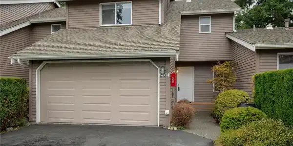 2132 Birch