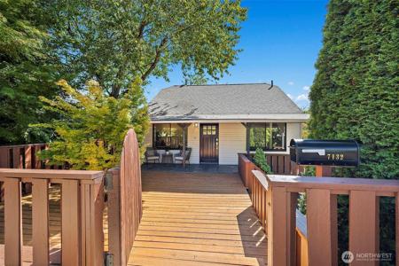 7132 34th SW