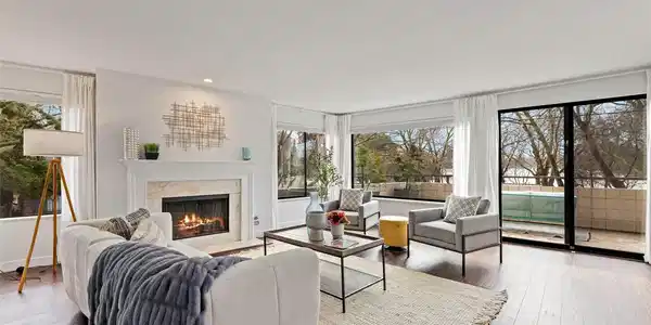 7850 Green Lake N