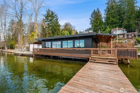 108 Lake Stevens