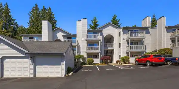 11325 19th SE
