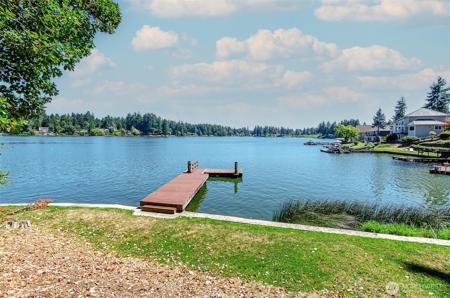 3722 Long Lake SE