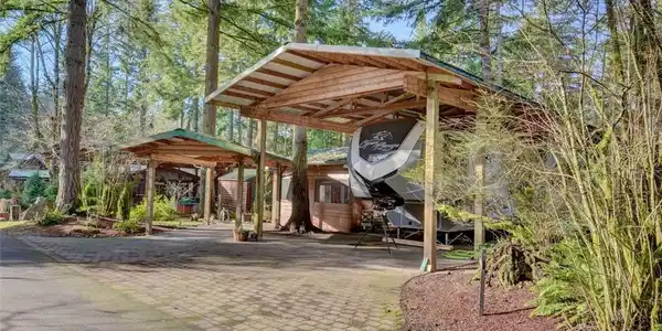 1546 Reservation Road SE