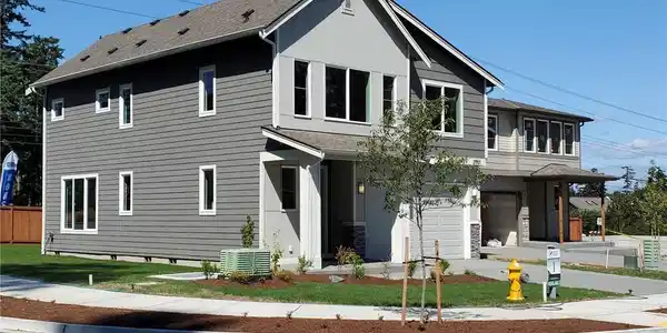 2993 Crestwood