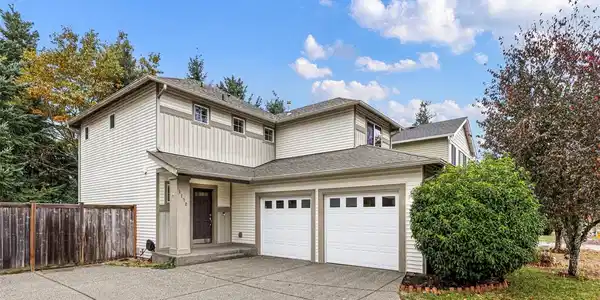1172 Hudson